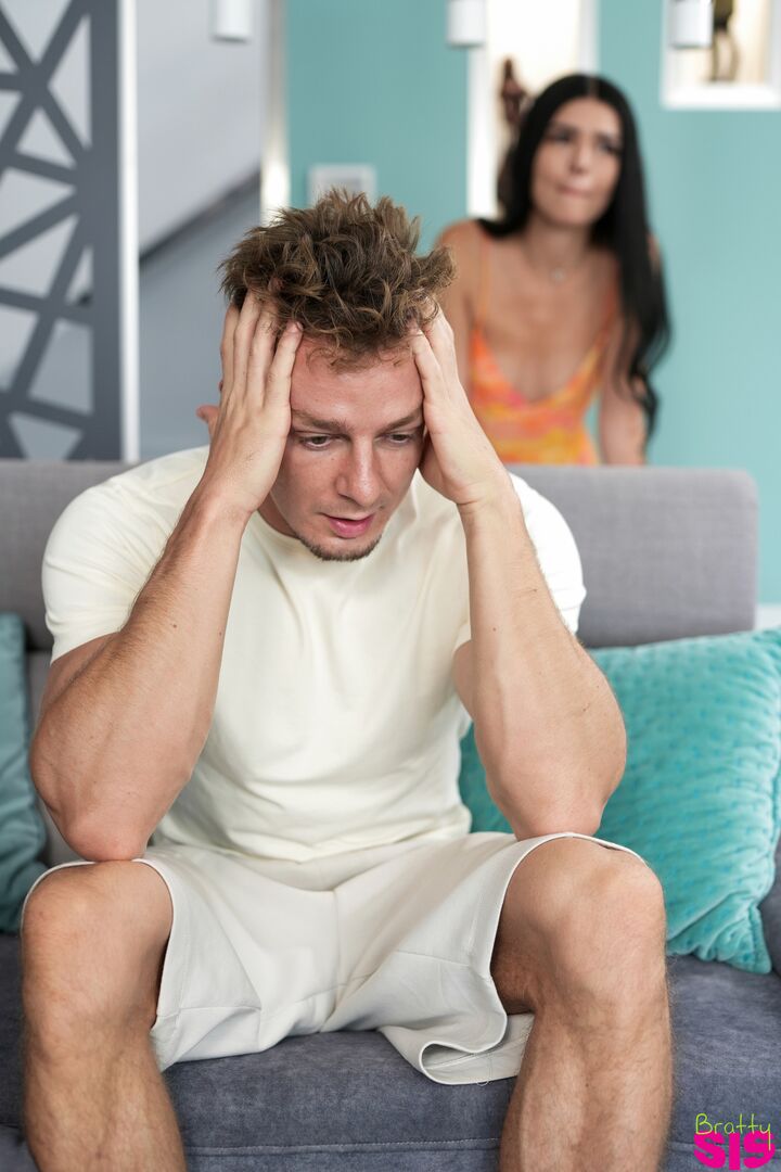 Stepsis Helps Me Get Revenge On My Girlfriend - S38:E9