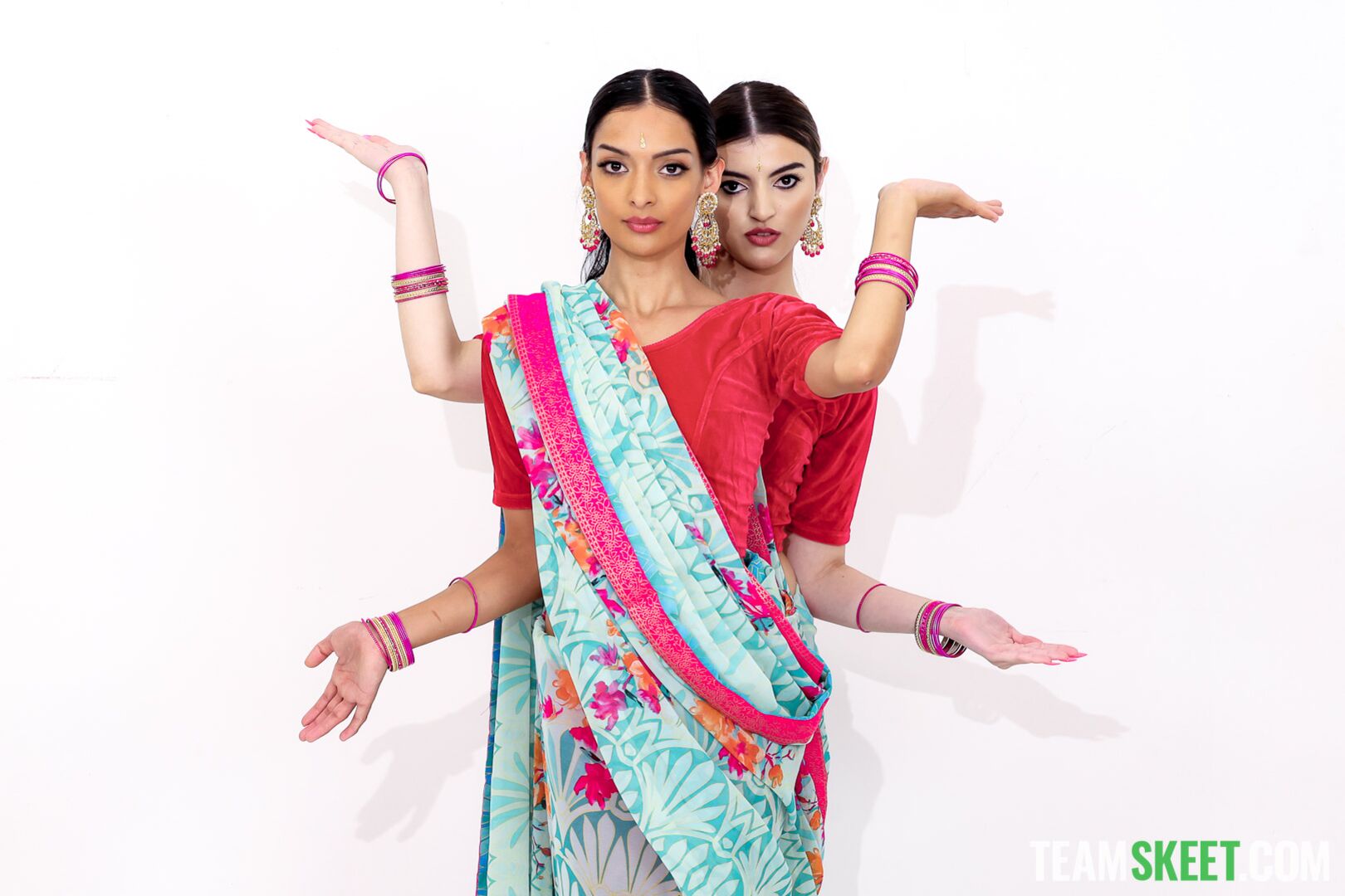 Meet the Sari-Sisters: Indian Twins Share Their First Cock