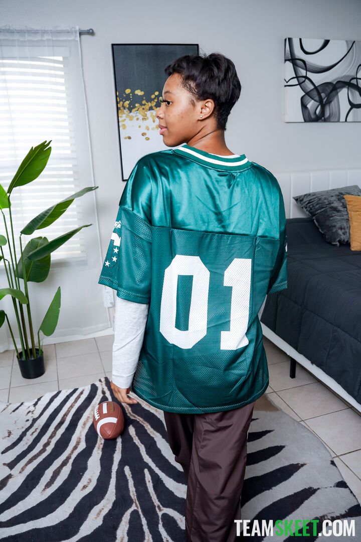 My Stepdaughter Was Hiding a Perfect Body Underneath That Jersey (Journey Love Debut)