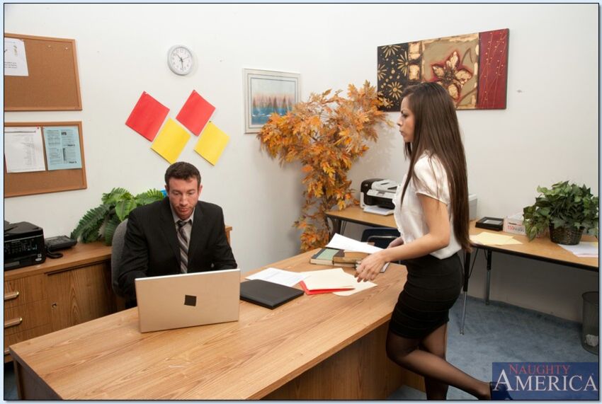 Yurizan Beltran fucking in the office with her tits