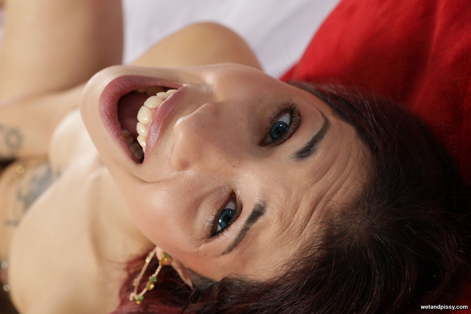 Shana — Soaked Bedsheets