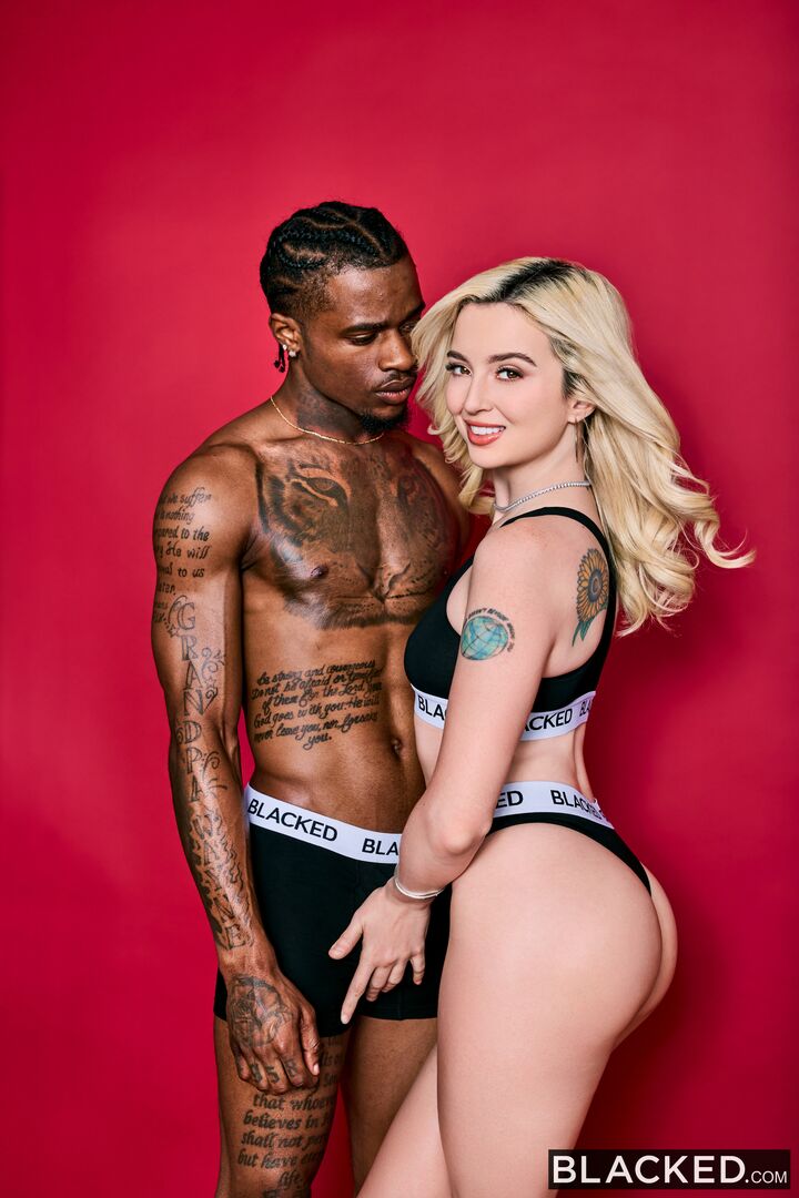 Fit Blonde Lexi Devours His Huge BBC