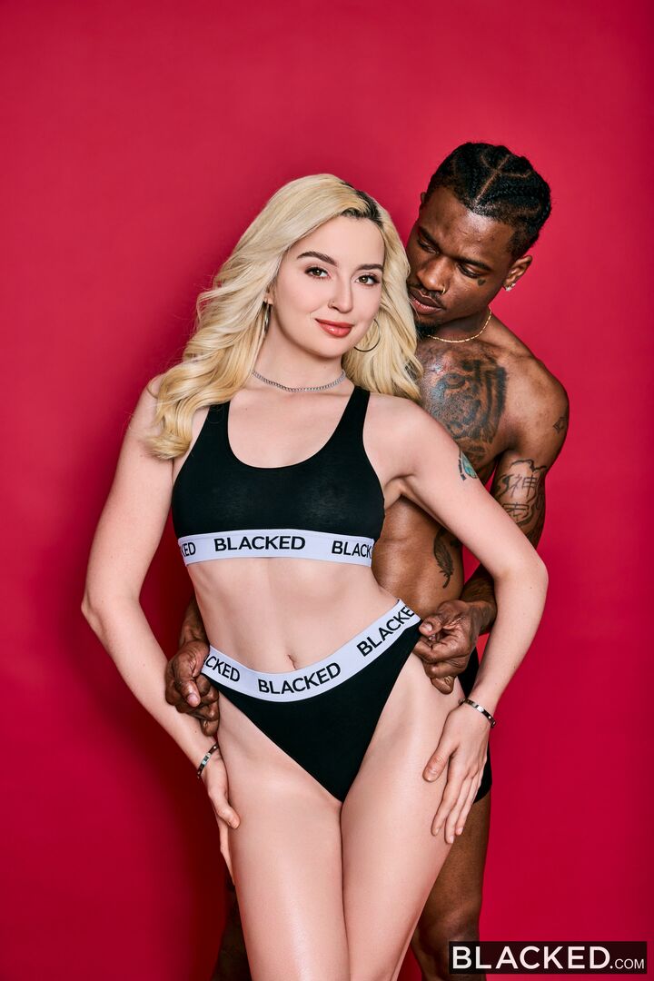 Fit Blonde Lexi Devours His Huge BBC