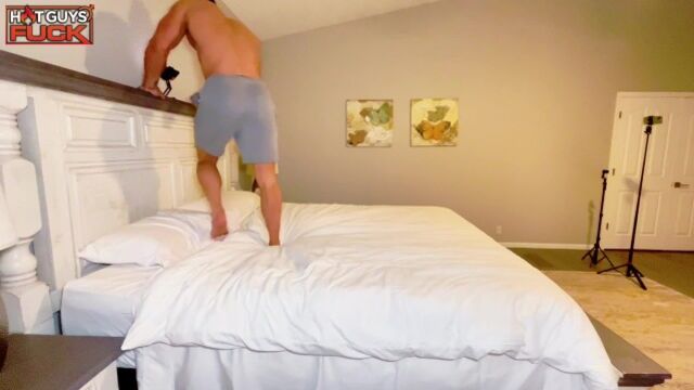 Chip Diamond hooks up with BigBootyTay in afterhours