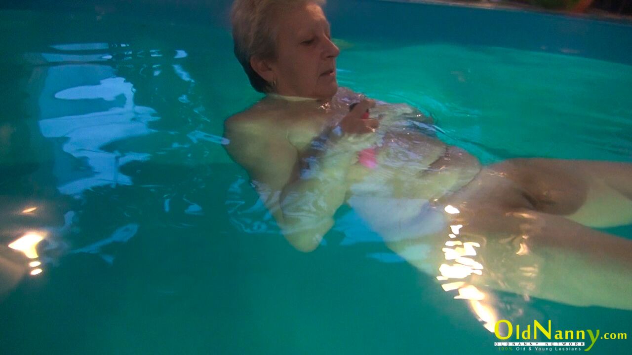 MASTURBATING DURING SWIM SESSION