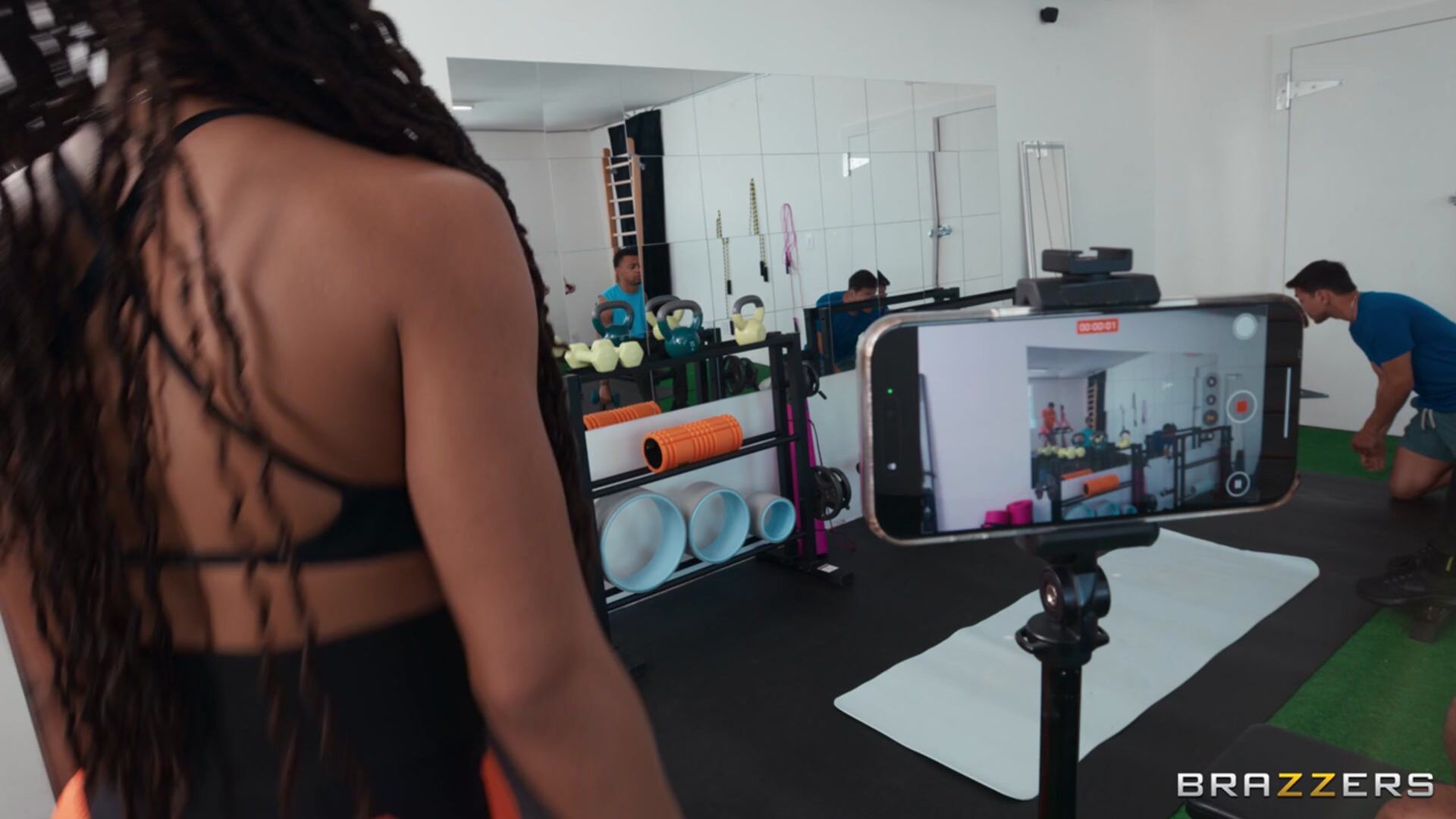Fitness Influencer Takes On Gym Bros