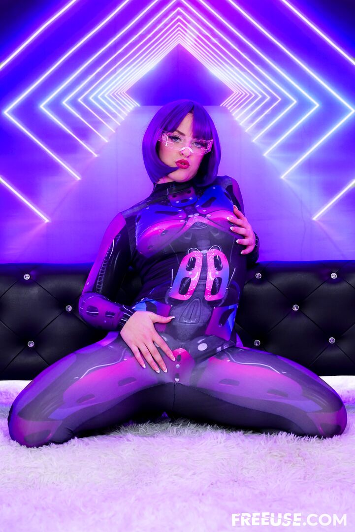 My Fembot 2.0: Neon Cyberpussy Model