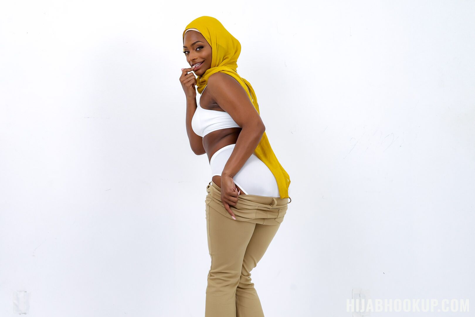 Rebellious Hijab Teen Impregnated To Avoid Arranged Marriage!