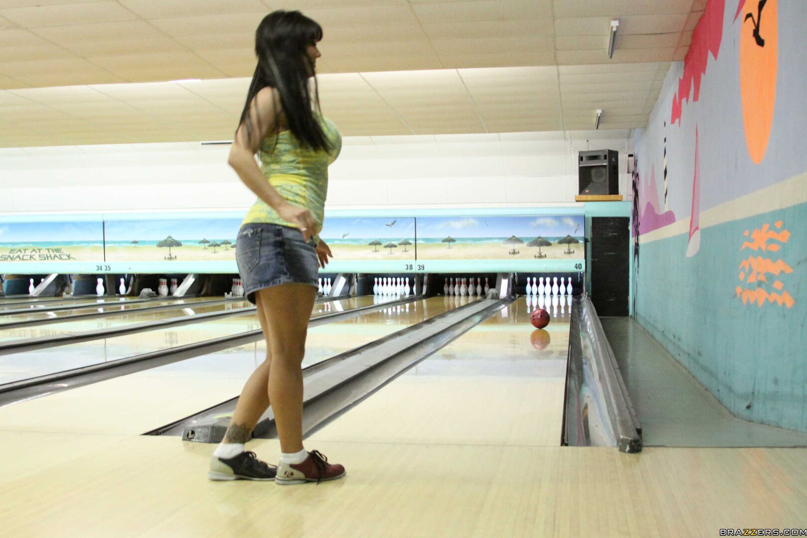 Bowling Bet for Blow Jobs