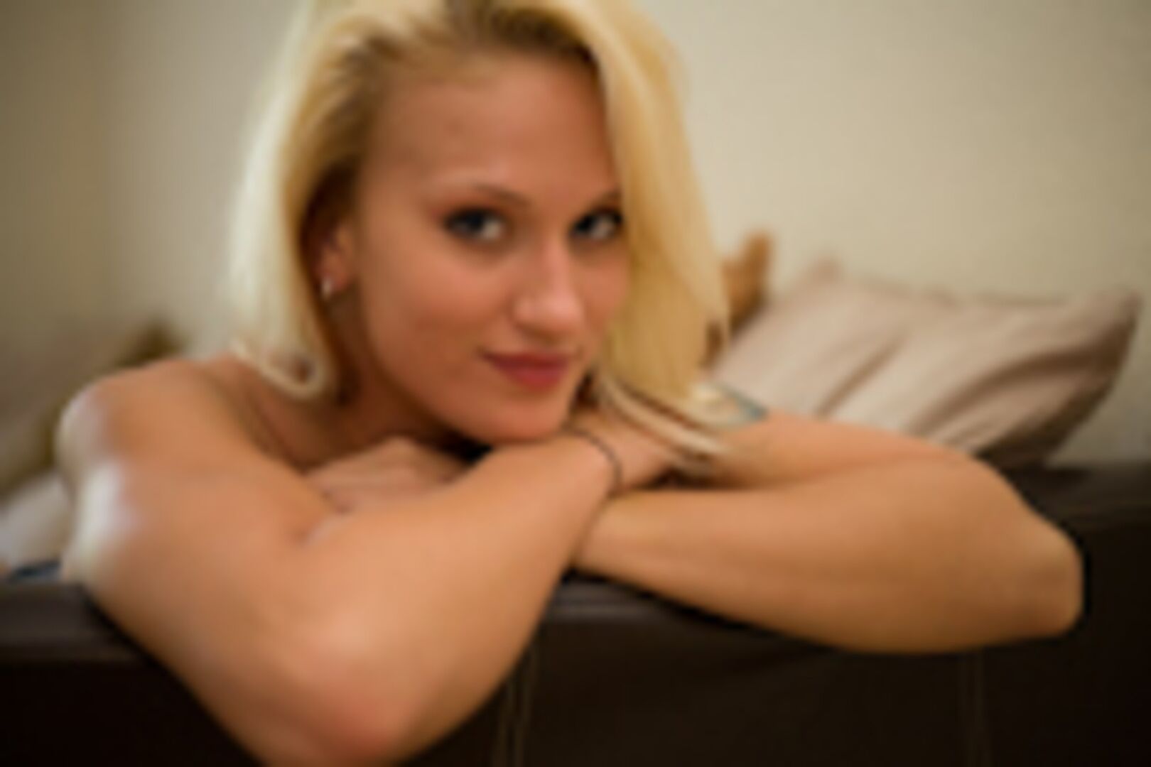 Blondie swallows a nice mouthful