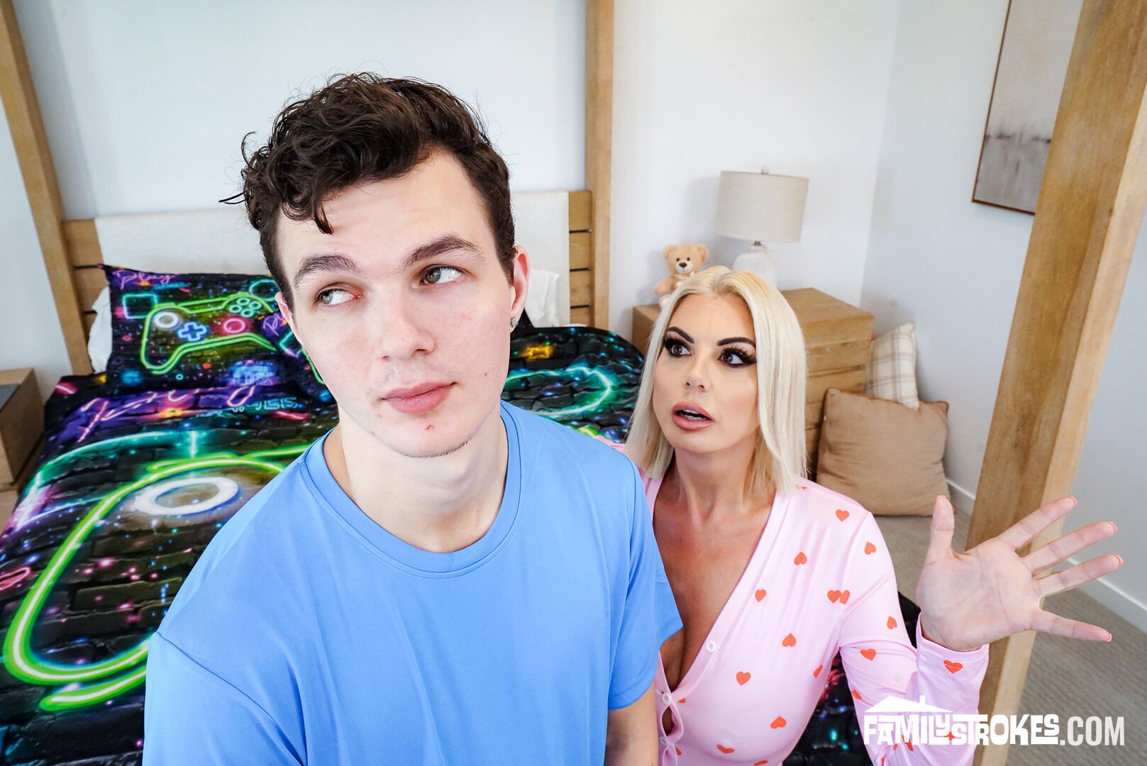 Three Generations of Pussy Under One Roof