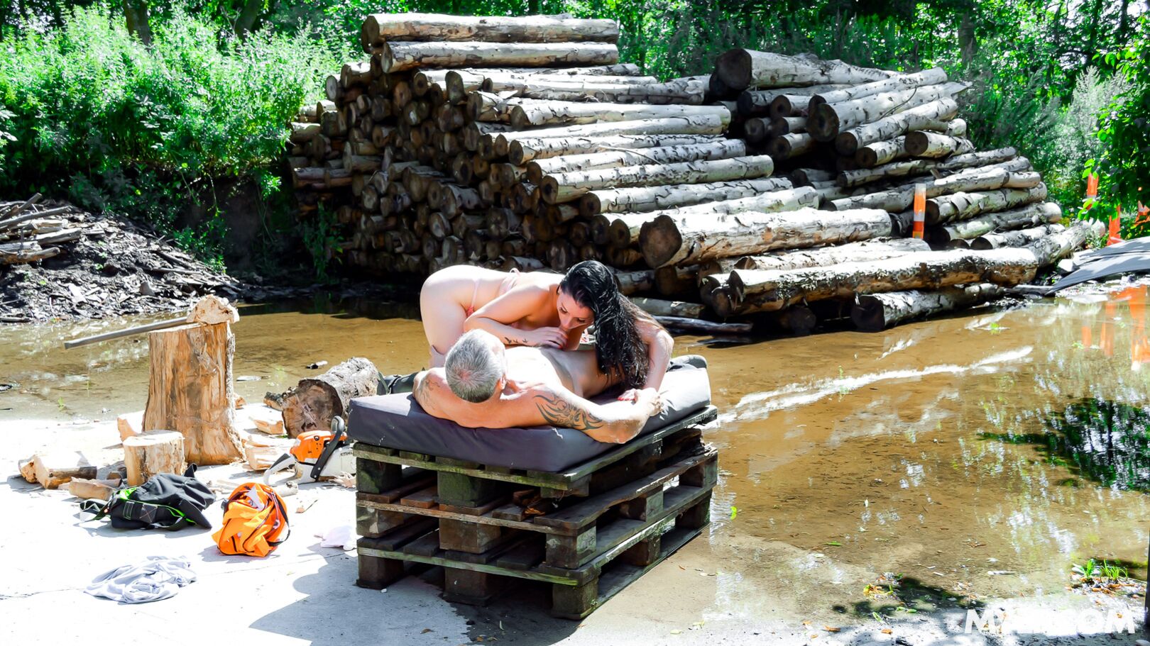 Lady Lumberjack Can Handle Any Wood (CG Dangers Debut)