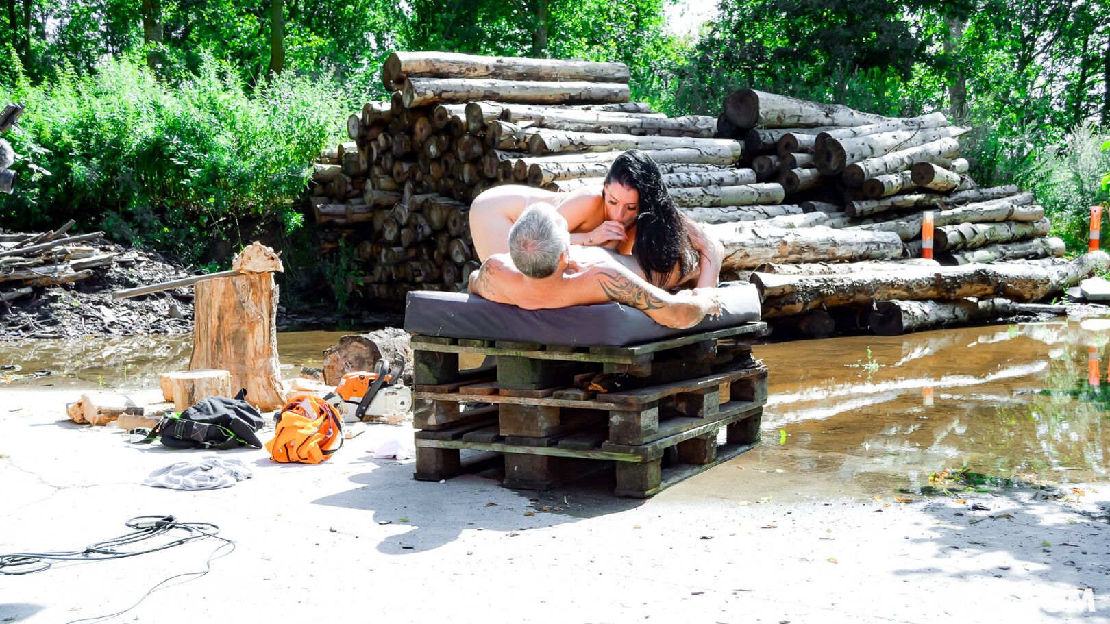 Lady Lumberjack Can Handle Any Wood (CG Dangers Debut)
