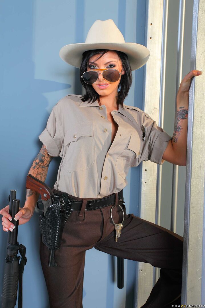 I Cumshot The Sheriff