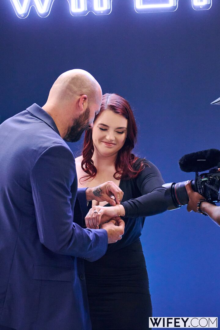 Red Rose And James - Curvy Redhead Gets Stretched Out By BBC