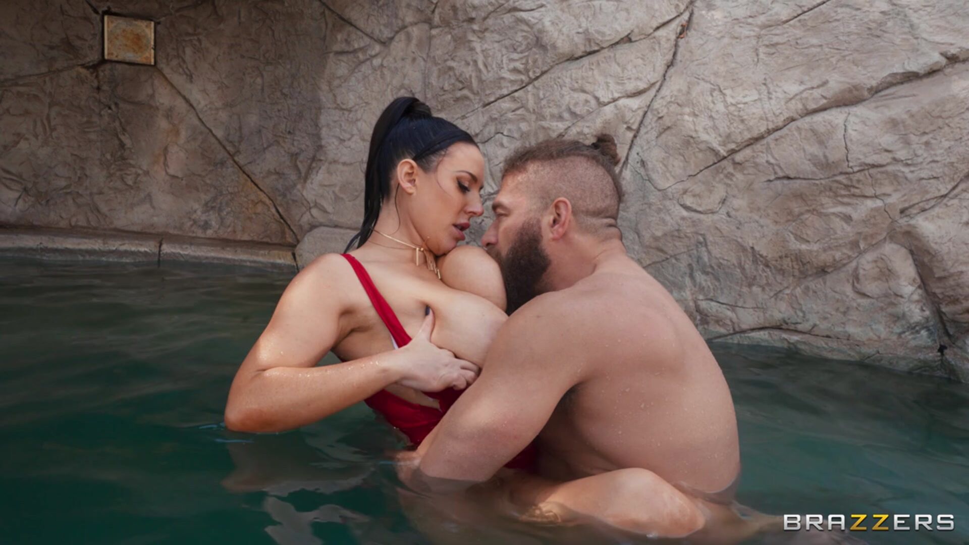 Diving Deep In Her Pussy