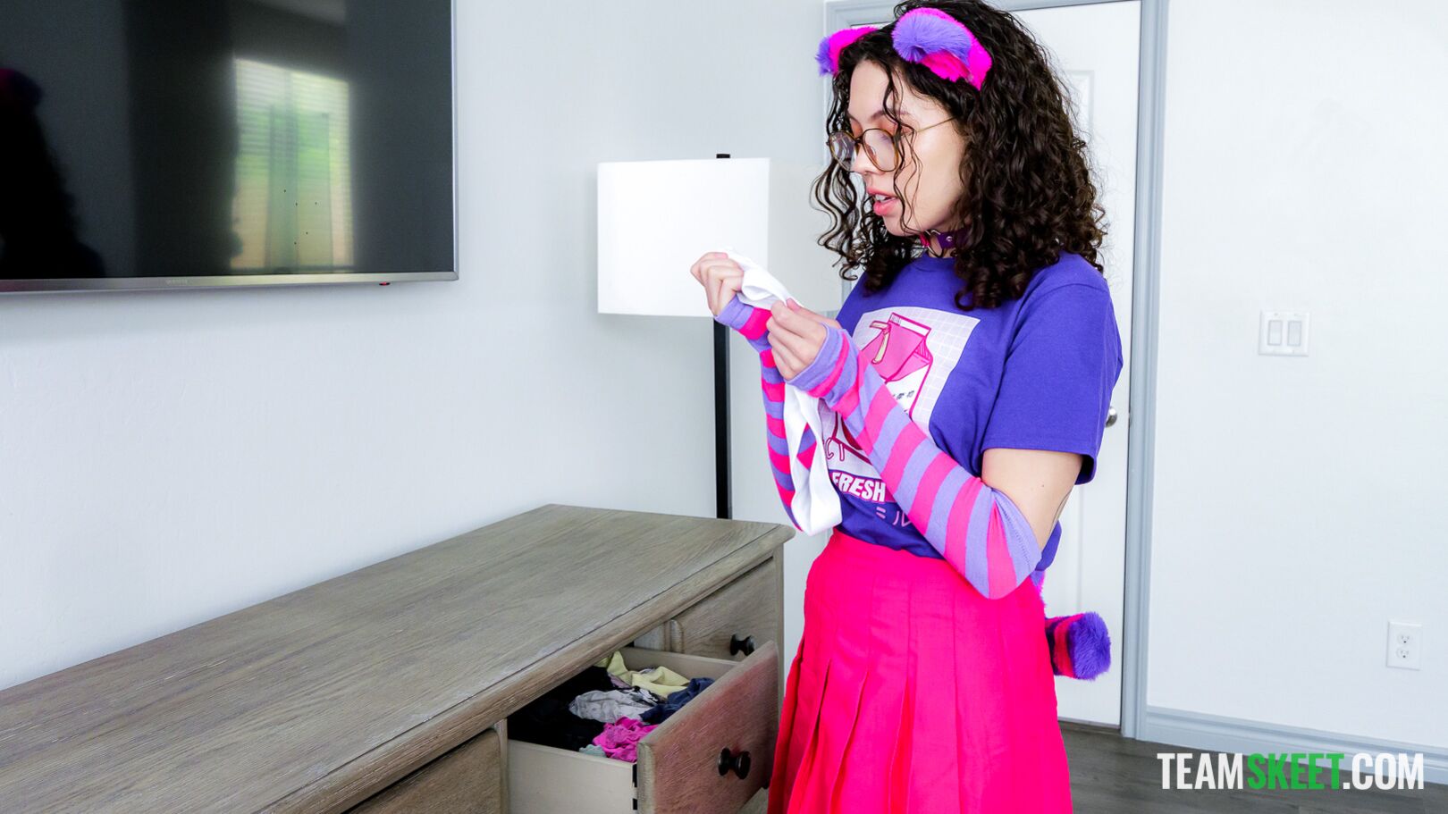 “Try on My Mom’s Lingerie…” Nerd Girl vs Jock’s Cock