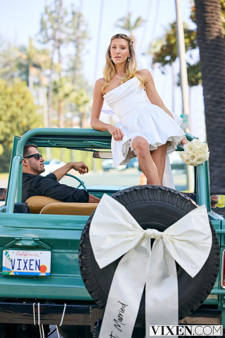 Gorgeous Blonde Bride Rides His Hard Cock