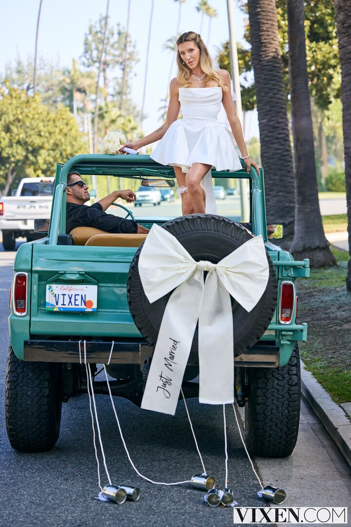Gorgeous Blonde Bride Rides His Hard Cock