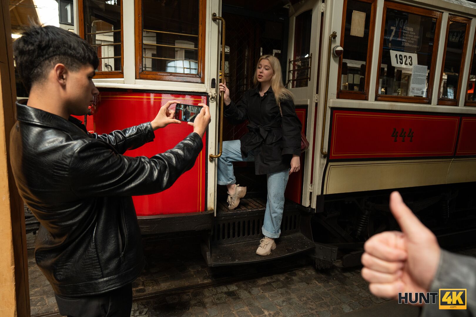 Conductor, Ring my Clit