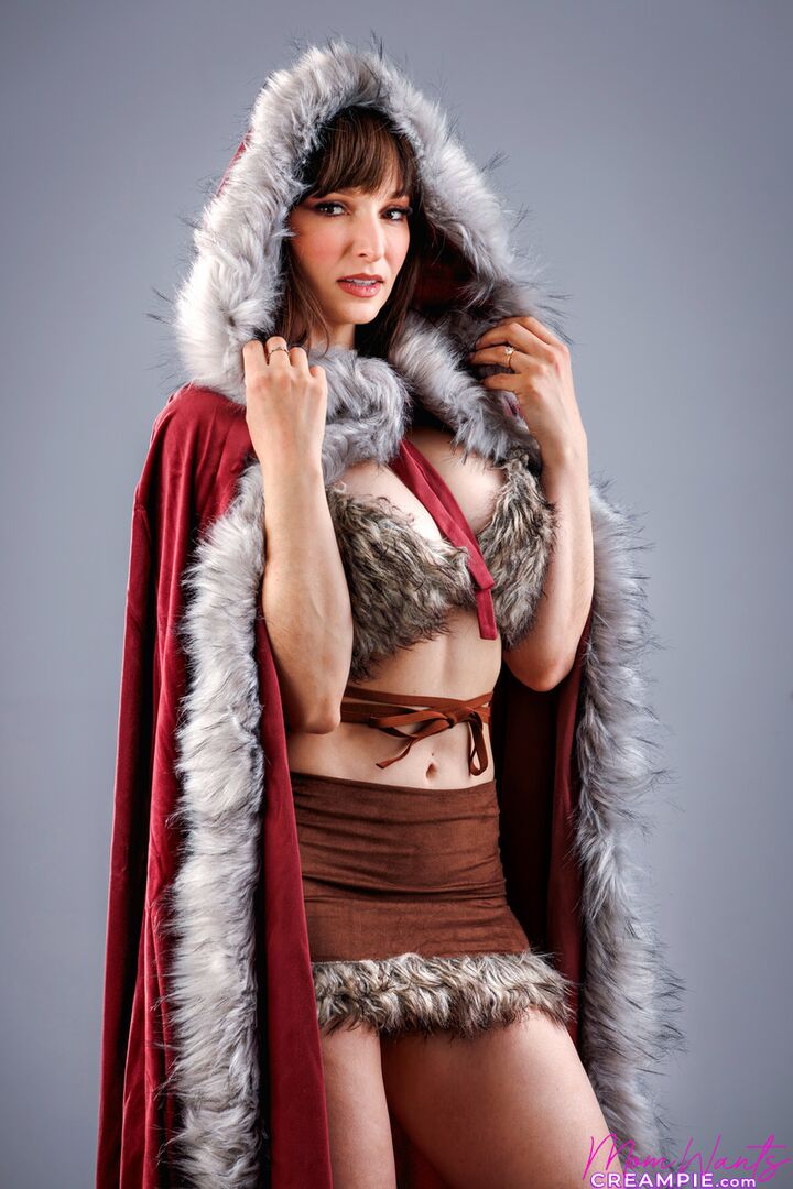 Mrs Krampus Is Collecting Creampies For Christmas - S8:E4
