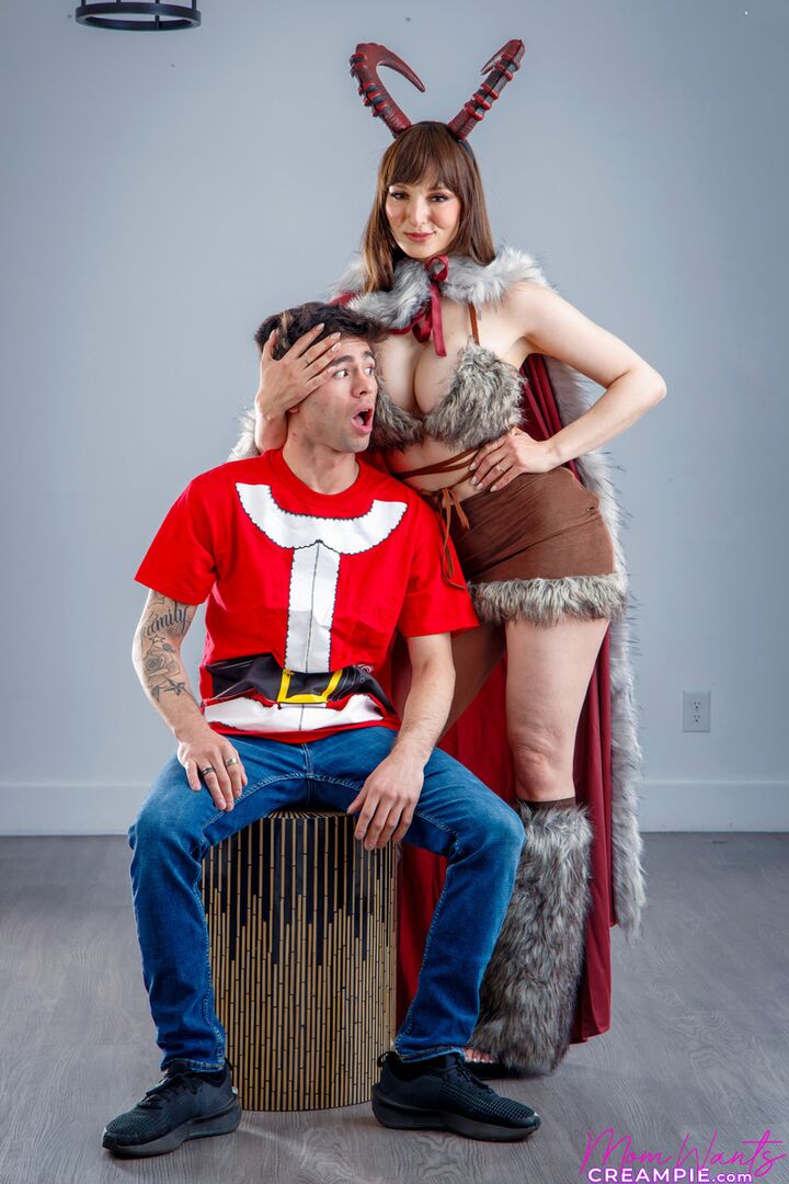 Mrs Krampus Is Collecting Creampies For Christmas - S8:E4