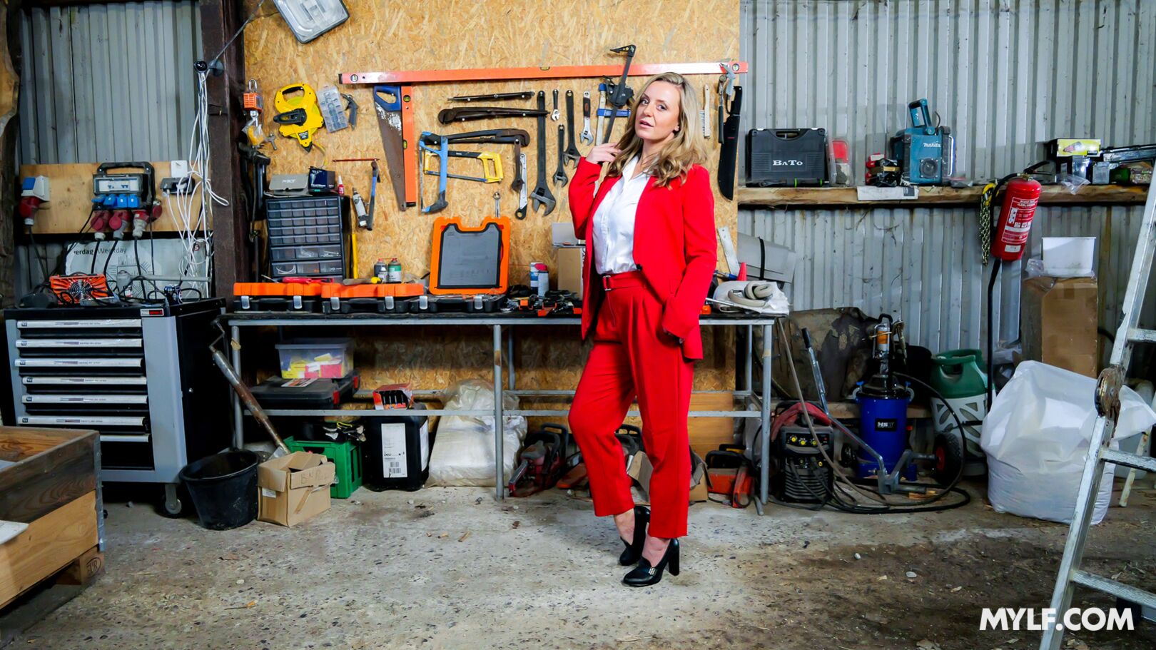 “Ever Fuck Your Boss at Work?” Construction MILF Drills Better Than Me! (Denice K’s Debut)
