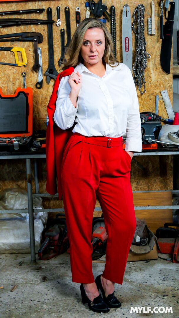 “Ever Fuck Your Boss at Work?” Construction MILF Drills Better Than Me! (Denice K’s Debut)
