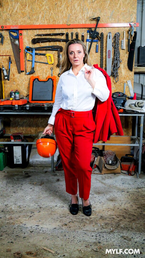 “Ever Fuck Your Boss at Work?” Construction MILF Drills Better Than Me! (Denice K’s Debut)