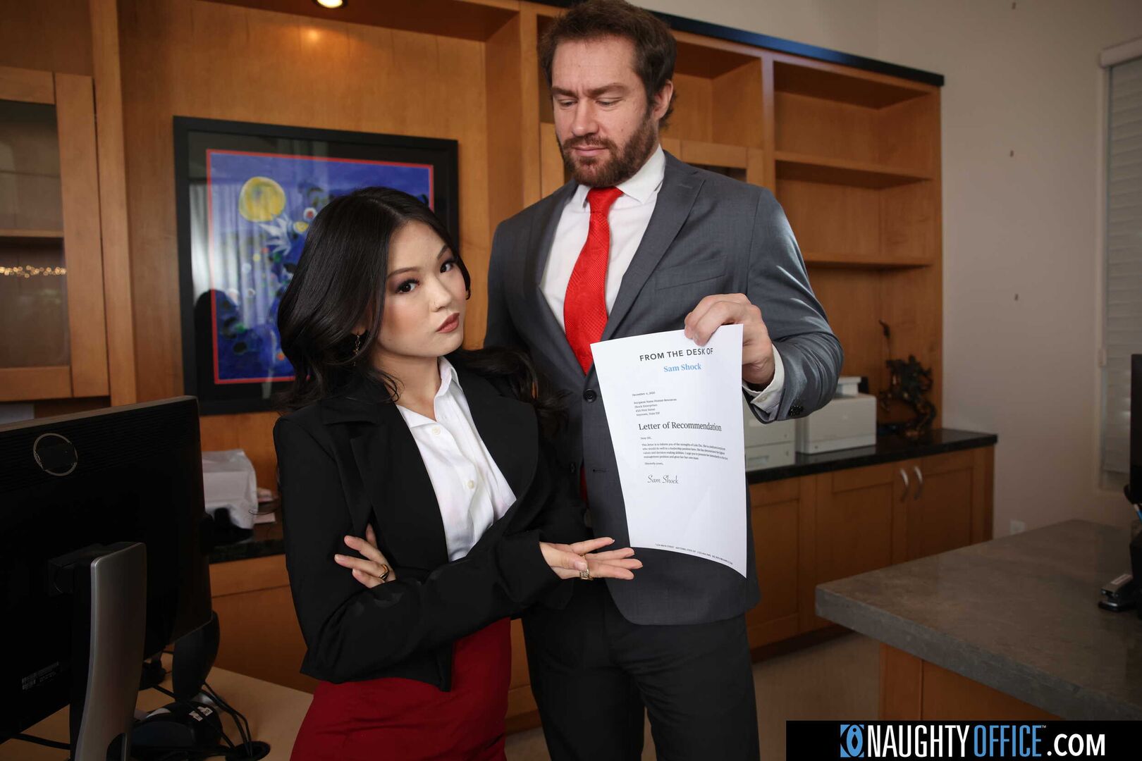 Lulu Chu wants boss' cock to get her promotion