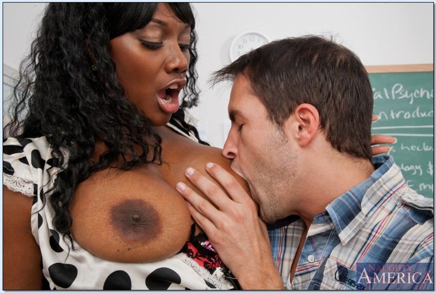 Nyomi banxxx fucking in the desk with her big ass