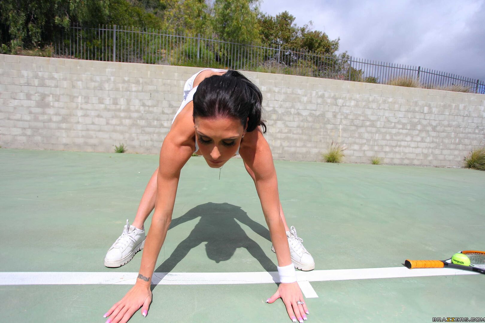 Tennis Titties 2501