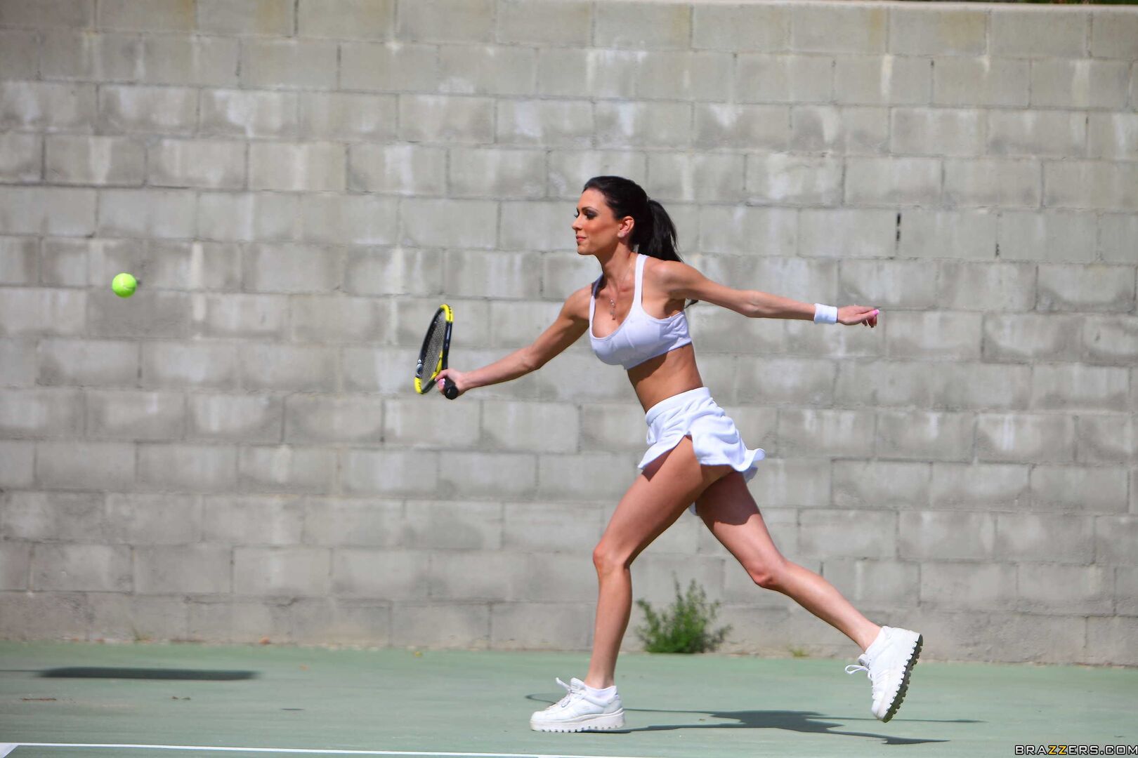 Tennis Titties 2501