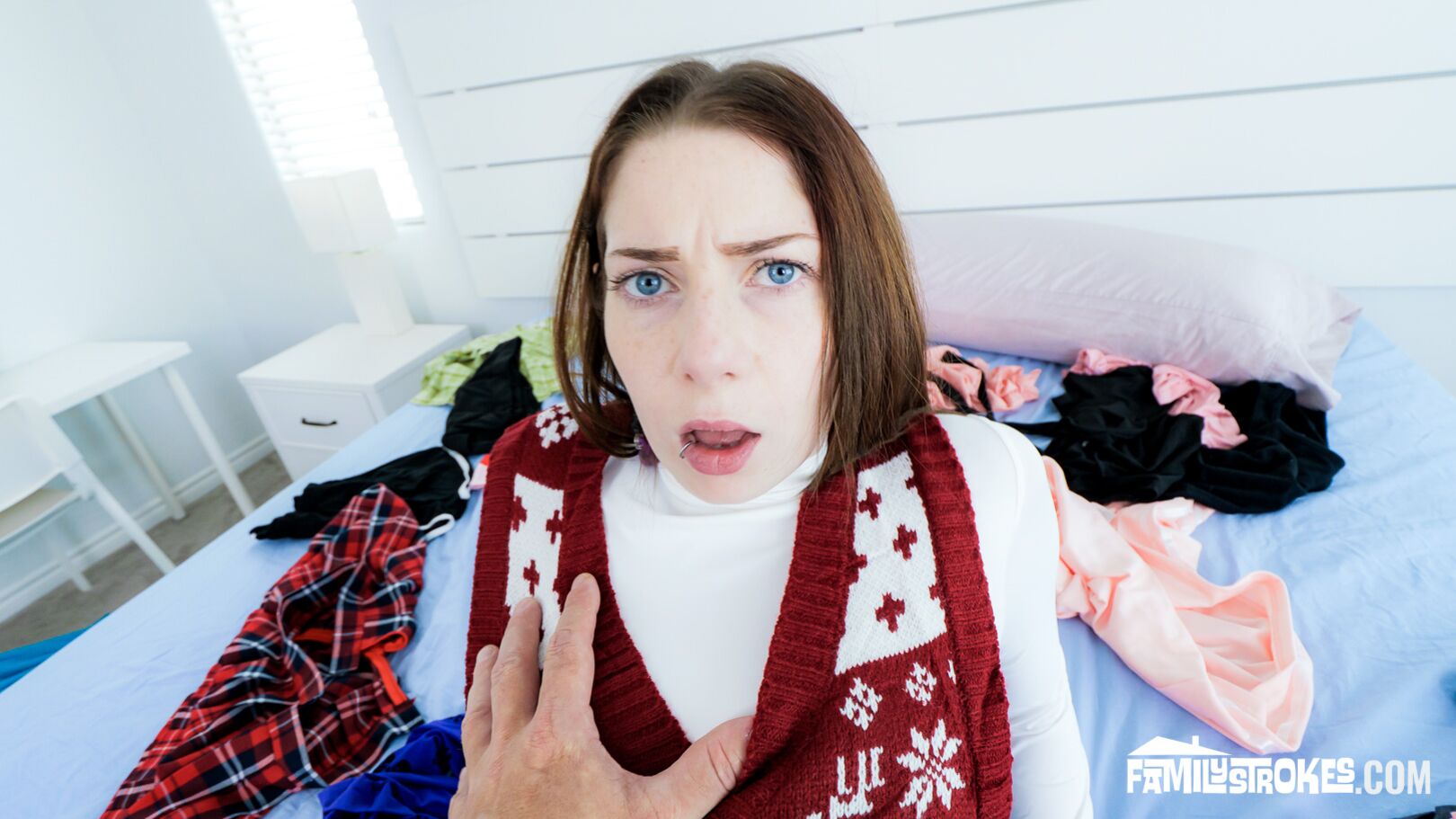 Christmas Discipline: Avery Wilds Goes From Naughty To Nice