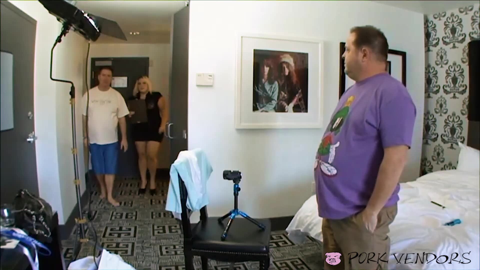 Jade Rose: Thick Slut gets her Juicy Pussy Fucked by Two Fat Dicks