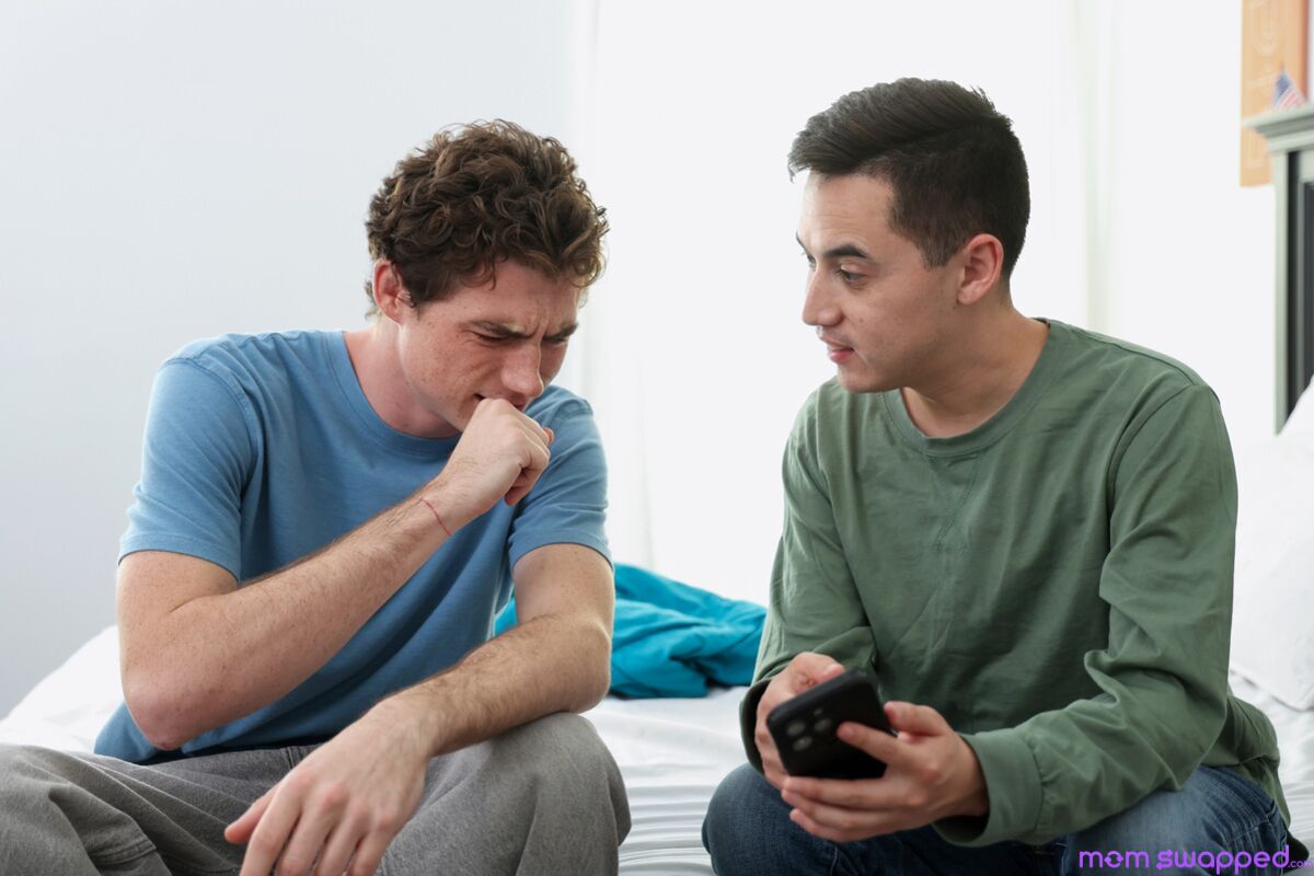 Our Stepsons Love Mom Porn - S5:E5
