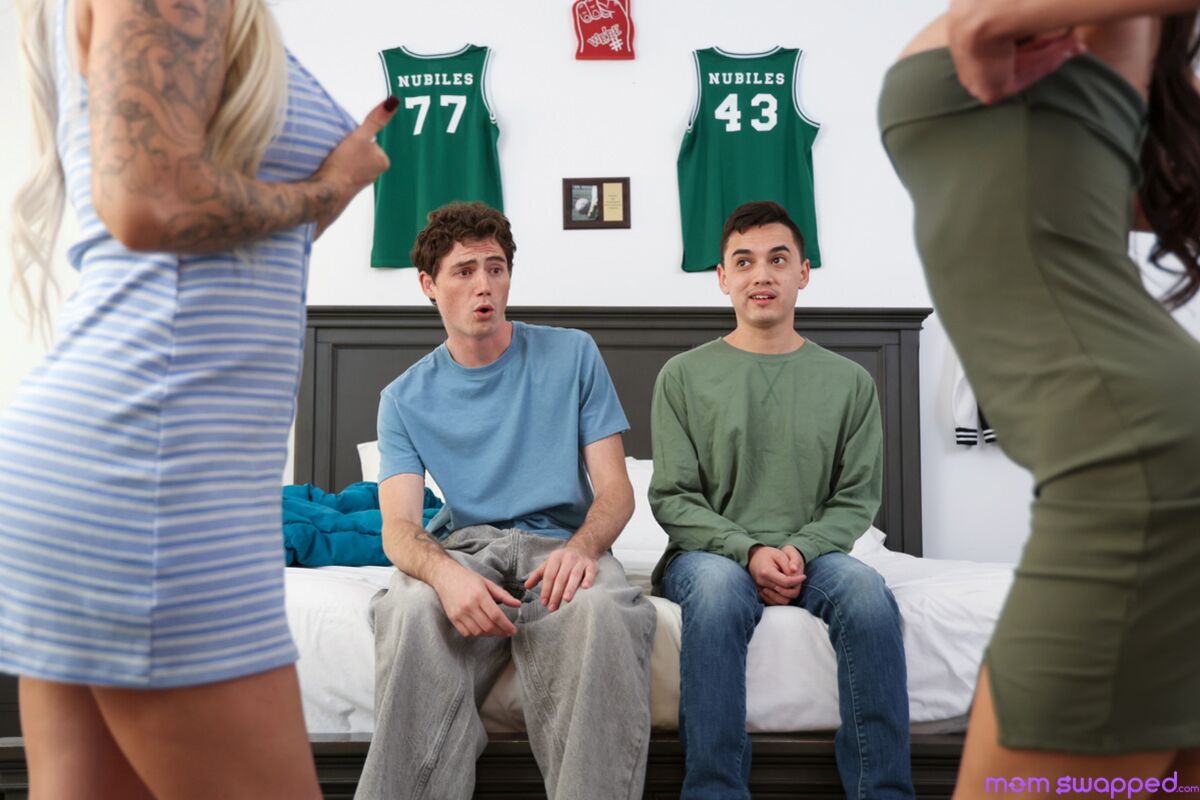 Our Stepsons Love Mom Porn - S5:E5