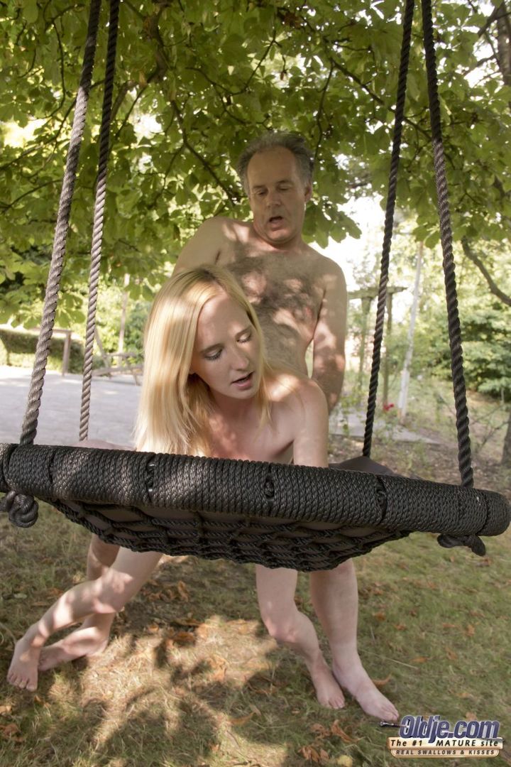 The Repairman`s Groupie