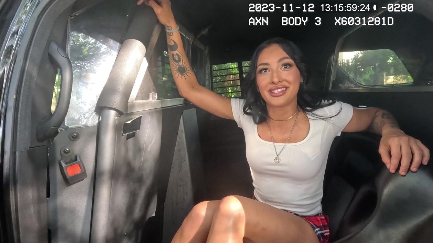Left Swinger Party To Fuck Cop