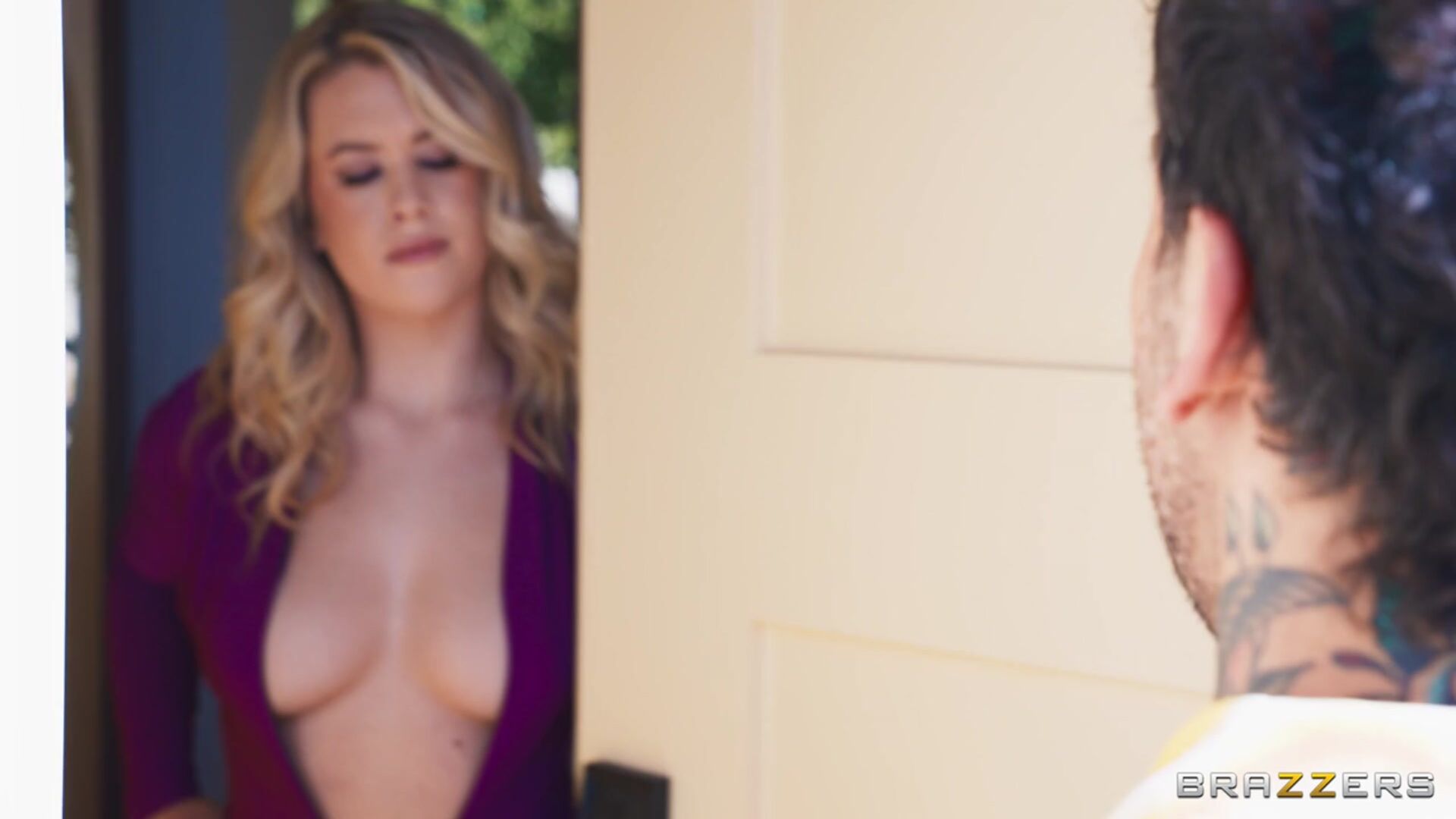 Fuck Everything In Sight! A Brazzers Thanksgiving Story