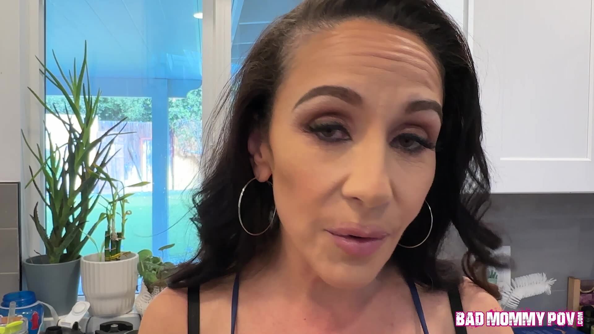 Jewell Marceau: Naughty Stepmom Loves Her New Chore