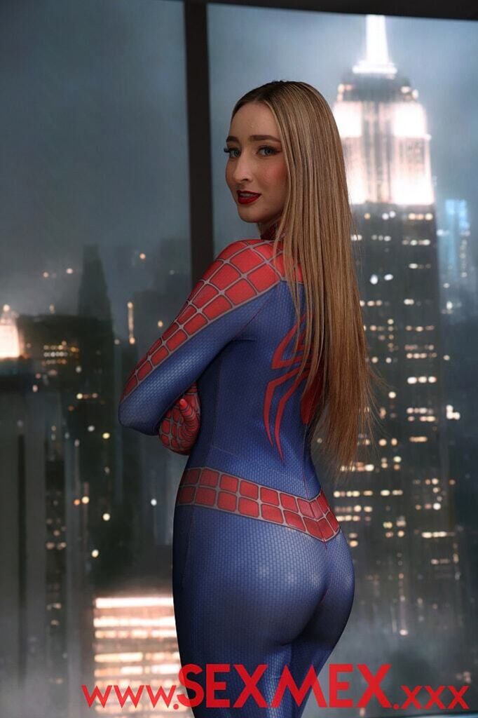 SPIDER GIRL BANGED BY SUPERHEROES . LULA