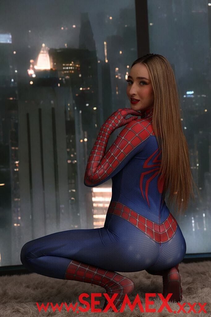 SPIDER GIRL BANGED BY SUPERHEROES . LULA