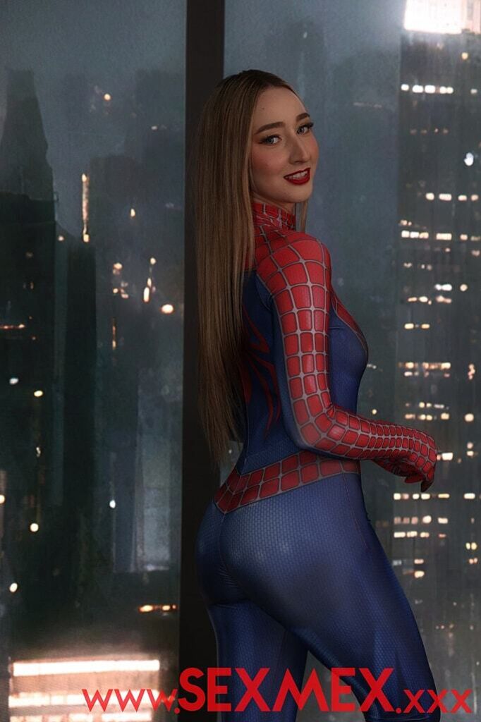 SPIDER GIRL BANGED BY SUPERHEROES . LULA