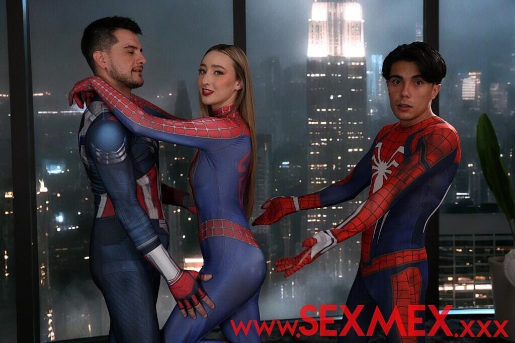 SPIDER GIRL BANGED BY SUPERHEROES . LULA