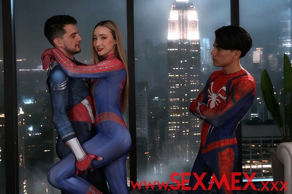 SPIDER GIRL BANGED BY SUPERHEROES . LULA