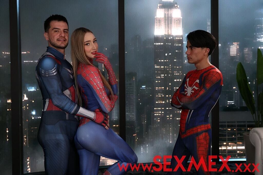 SPIDER GIRL BANGED BY SUPERHEROES . LULA