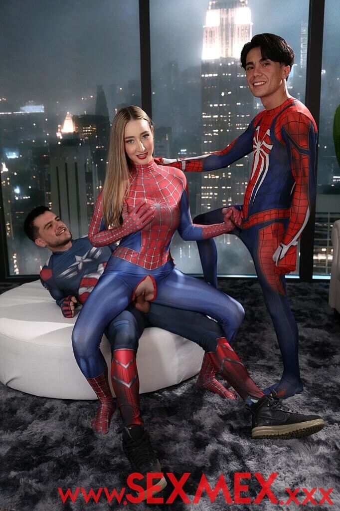 SPIDER GIRL BANGED BY SUPERHEROES . LULA