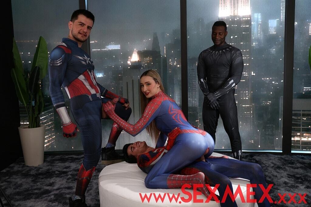 SPIDER GIRL BANGED BY SUPERHEROES . LULA