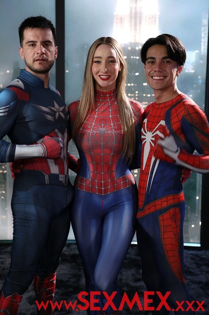 SPIDER GIRL BANGED BY SUPERHEROES . LULA